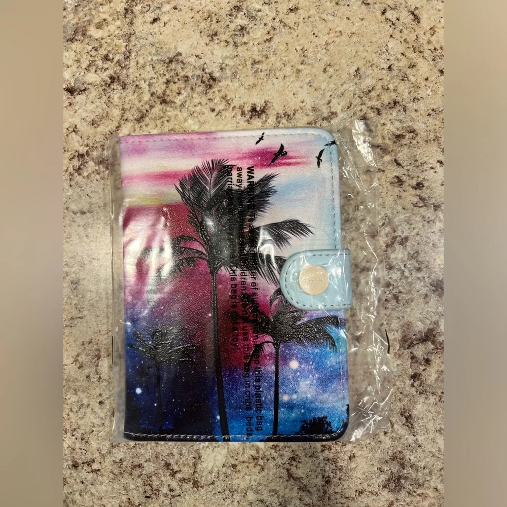 Brand New - ZOPPEN Palms Passport Holder
